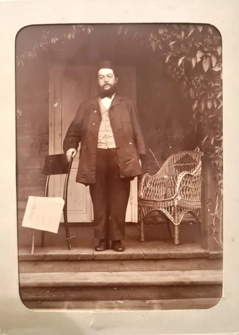НЕДАВНО ОБНАРУЖЕННАЯ ФОТОГРАФИЯ РАЗА, БРАТА РЕБЕ РАШАБА.