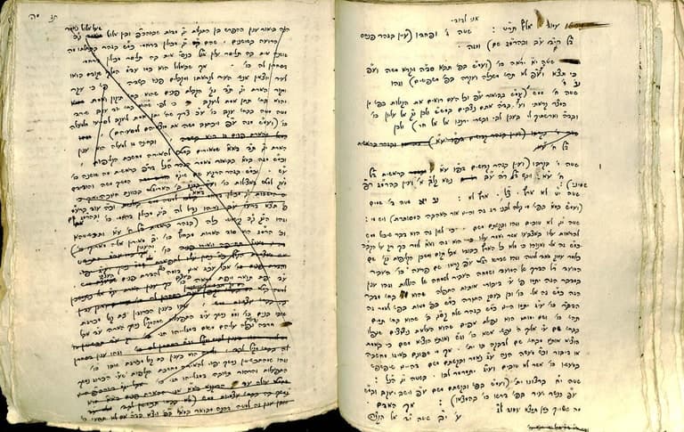 СТРАНИЦА ИЗ ПЕРВОЙ РЕДАКЦИИ КНИГИ «ЛИКУТЕЙ ТОРА», РАЗДЕЛ ДВАРИМ, НАПИСАННАЯ СВЯТОЙ РУКОЙ РЕБЕ ЦЕМАХ-ЦЕДЕКА. ЭТА КНИГА ХРАНИЛАСЬ В КАБИНЕТЕ РЕБЕ И ЗАНЕСЕНА В КАТАЛОГ БИБЛИОТЕКИ КАК «ТЕТРАДЬ 1102». ВЫ ВИДИТЕ РАННИЙ ВАРИАНТ ЗНАМЕНИТОГО МААМАРА АЛТЕРА РЕБЕ «АНИ ЛЕ-ДОДИ».