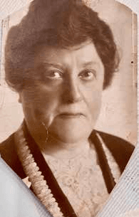 РЕБЕЦН ШТЕРНА-САРА, ОКОЛО 5690 (1930) ГОДА.